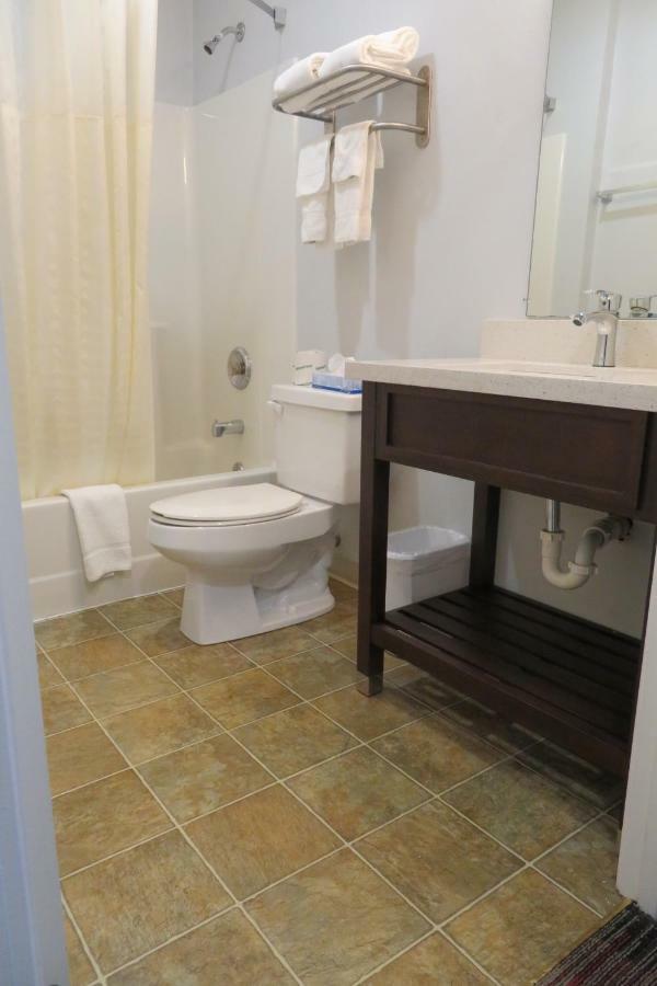 Luxbury Inn & Suites Maryville Ngoại thất bức ảnh